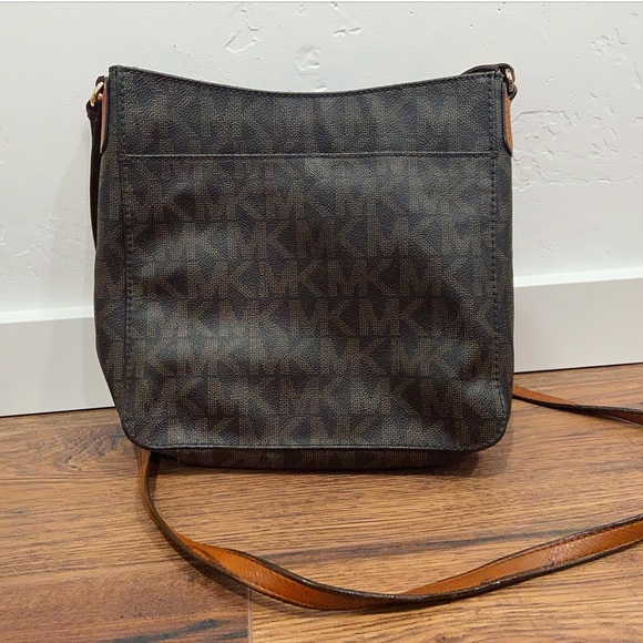 Michael Kors Brown Monogram Handbag - Picture 3 of 8